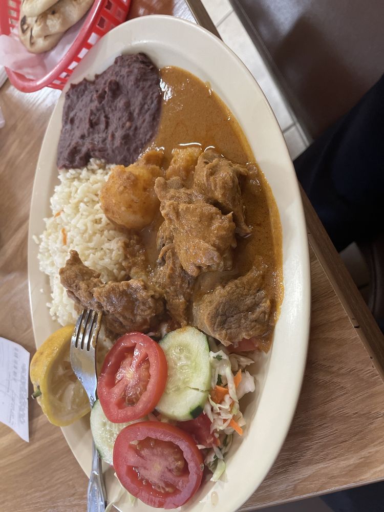 ROCA FUERTE PANADERÍA Y PUPUSERIA Updated July 2024 11 Photos & 12