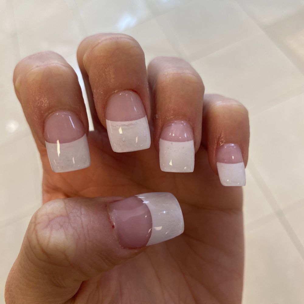 Chunky French tips bad shaping and cuts Chunky French tips bad shaping and cuts
