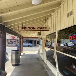 Pelton Plaza