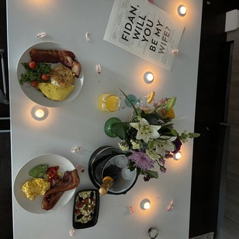 Maple & Ash - A romantic proposal brunch delivered right on time with short notice. - Steakhouses Near Me - Chicago, Illinois