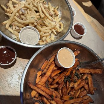 Hopdoddy Burger Bar - Burgers Near Me - Playa Vista, California Hopdoddy Burger Bar - Burgers Near Me - Playa Vista, California