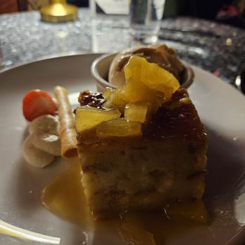 South - Pineapple Brown Sugar Bread Pudding - Southern Near Me - Philadelphia, Pennsylvania
