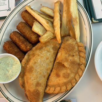 Versailles - Sampler - Cuban Near Me - Miami, Florida Versailles - Sampler - Cuban Near Me - Miami, Florida