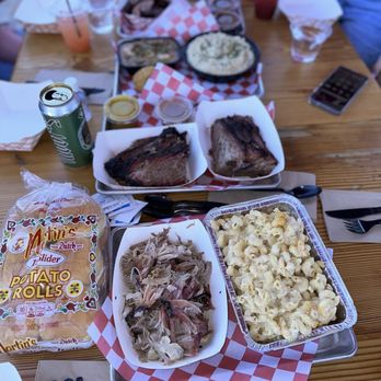 Soul & Smoke Avondale - Barbeque Near Me - Chicago, Illinois