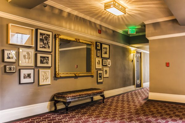 Hollywood Tower Apartments by null