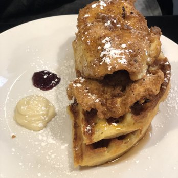 Chef Vargas - Fried Chicken and Waffle - Breakfast & Brunch Near Me - Elkins Park, Pennsylvania