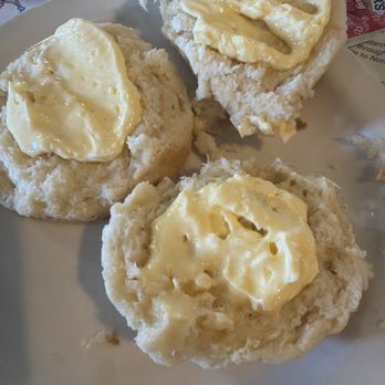 Gwennies Old Alaska Restaurant - Fluffy biscuits - American Near Me - Anchorage, Alaska
