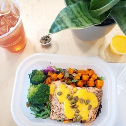 Salmon Superfood Salad