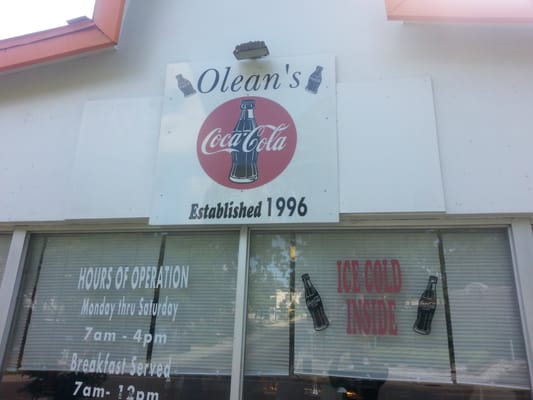 Olean's Cafe by null