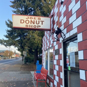Joe's Donut Shop - Donuts Near Me - Sandy, Oregon Joe's Donut Shop - Donuts Near Me - Sandy, Oregon
