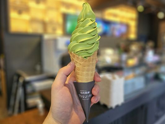 TSUJIRI Montreal by null