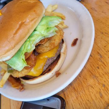 Rivers Edge Cafe - American Near Me - Sacramento, California