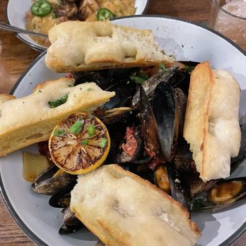 Forgotten Tonic - Mussels - Wine Bars Near Me - Saint Augustine, Florida