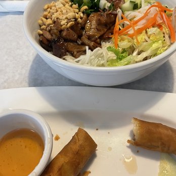 East Wind - Spring rolls and pork vermicelli bowl - Vietnamese Near Me - Fairfax, Virginia