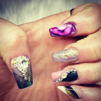 Lush Nails and Spa - Nail Salons Near Me - San Antonio, Texas