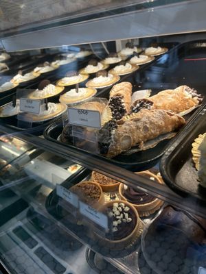 Henri's Bakery & Deli by null