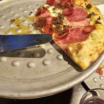 Farrelli's Pizza - Meateaters - Pizza Near Me - Puyallup, Washington Farrelli's Pizza - Meateaters - Pizza Near Me - Puyallup, Washington