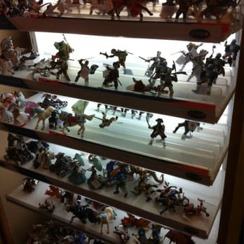 Toys et Cetera - Like night at the museum - Toy Stores Near Me - Chicago, Illinois Toys et Cetera - Like night at the museum - Toy Stores Near Me - Chicago, Illinois
