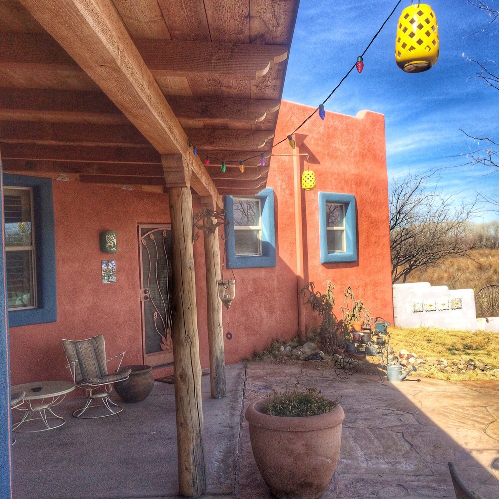 Down by the River Bed & Breakfast - Great mountain views of the Dragoons and Cochise Stronghold from the back patio - Hotels Near Me - Saint David, Arizona