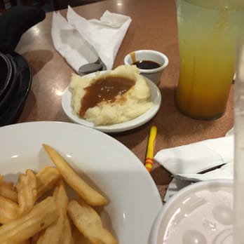 Denny's - Mango lemonade,mash potatoes gravy,bourbon Shaun sauce - American Near Me - Palmdale, California