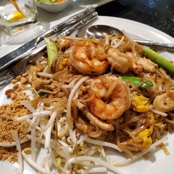 Mali Restaurant - The Pad Thai comes with and shrimp ! - Thai Near Me - Atlanta, Georgia Mali Restaurant - The Pad Thai comes with and shrimp ! - Thai Near Me - Atlanta, Georgia