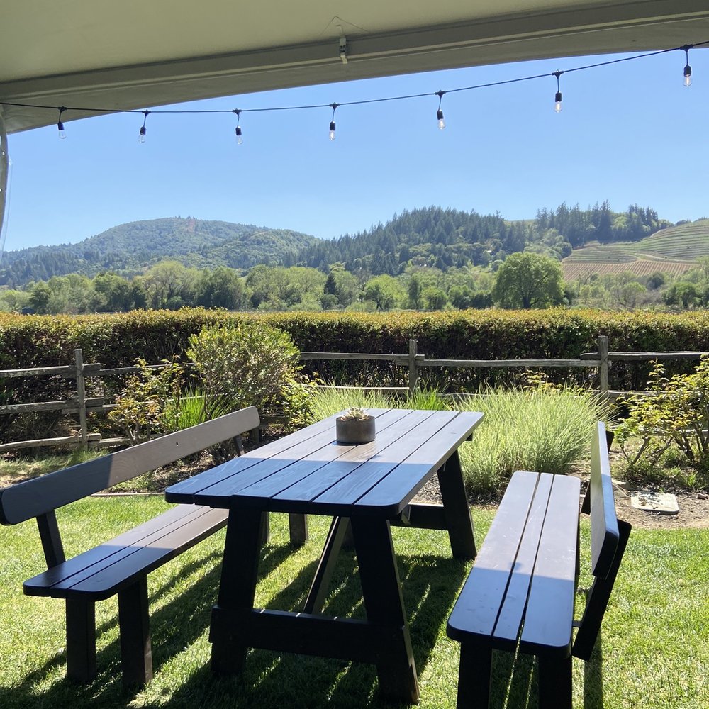 Dutcher Crossing Winery - Wineries Near Me - Geyserville, California