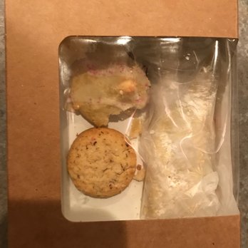 Wegmans Wine & Beer - baked goods - yum - Beer, Wine & Spirits Near Me - Alexandria, Virginia