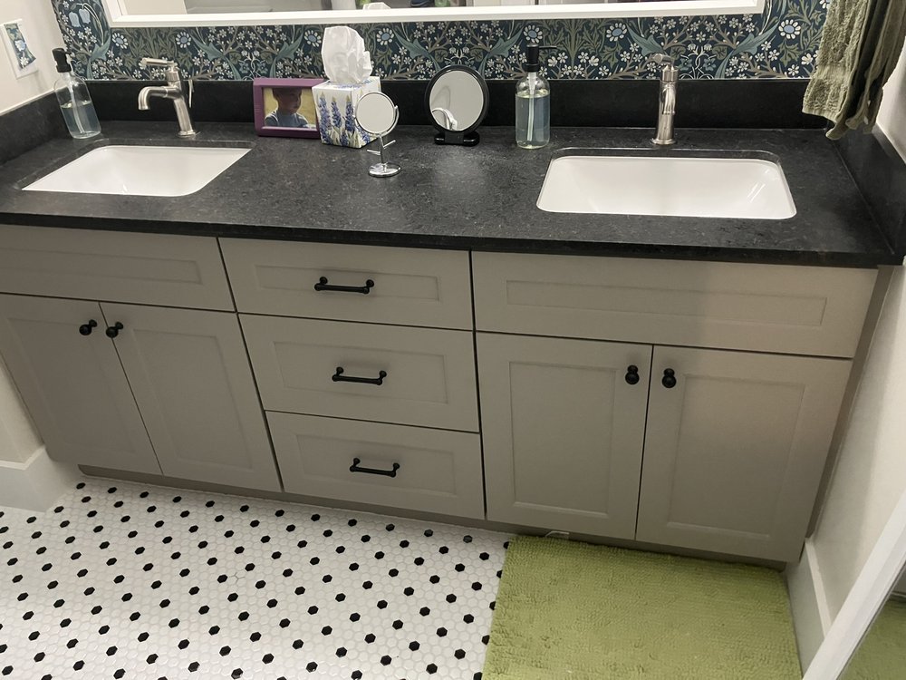 Traditional Designs - countertop fabricator in Houston, TX