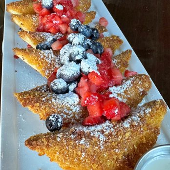 Blu Jam Cafe - Crunchy French Toast - Breakfast & Brunch Near Me - Los Angeles, California Blu Jam Cafe - Crunchy French Toast - Breakfast & Brunch Near Me - Los Angeles, California