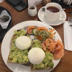 Earl Grey Tea Rooms - Avocado toast with salmon