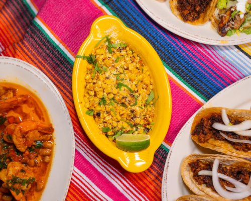 La Victoria Barra + Cocina Mexicana - Chicago by null