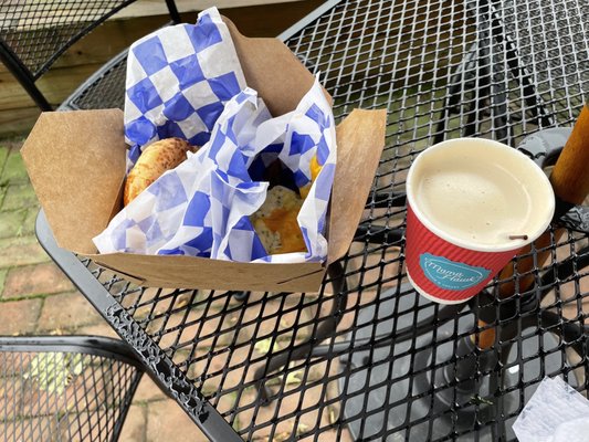 Mama Hawk's Kitchen & Coffee by null