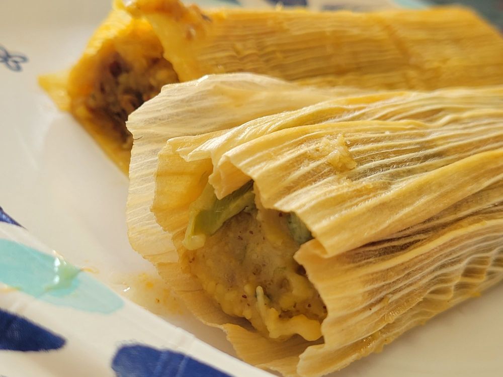 LOS HERNANDEZ TAMALES Updated September 2024 181 Photos & 275