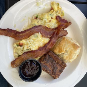 Common Bond Bistro & Bakery - City Place - Bakeries Near Me - Spring, Texas