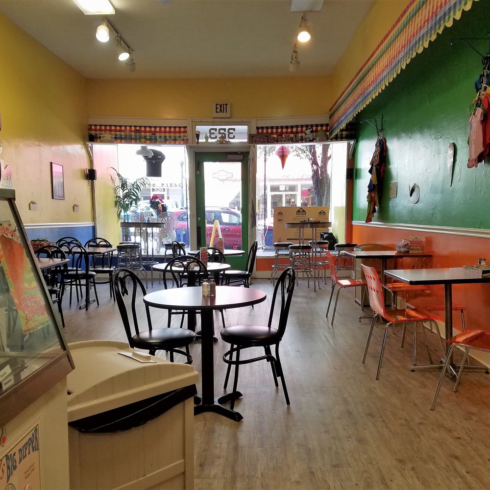 Susie's Big Dipper - Inside - Ice Cream & Frozen Yogurt Near Me - Piqua, Ohio