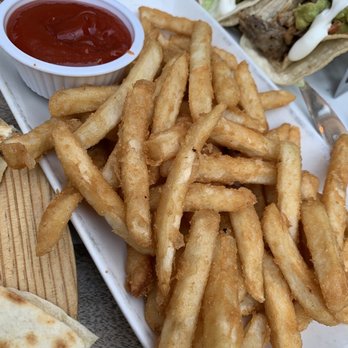 Bodega 88 - Plain Fries - Sports Bars Near Me - New York, New York Bodega 88 - Plain Fries - Sports Bars Near Me - New York, New York