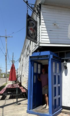 Crown & Anchor English Pub by null