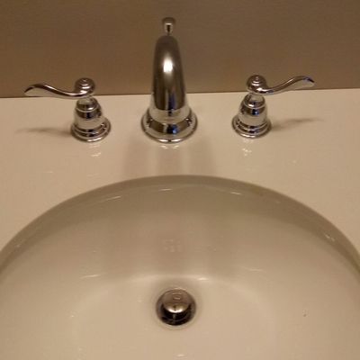 Madeck's Mechanical Logo