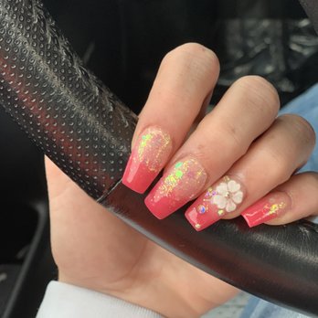 Amazing Nails & Spa - Nail Salons Near Me - Tracy, California