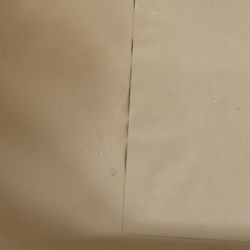 La Quinta by Wyndham Jackson Airport - Glued mat in bathtub.