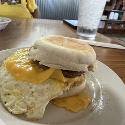 Dave & Joyce's Country Kitchen - Breakfast Sandwich