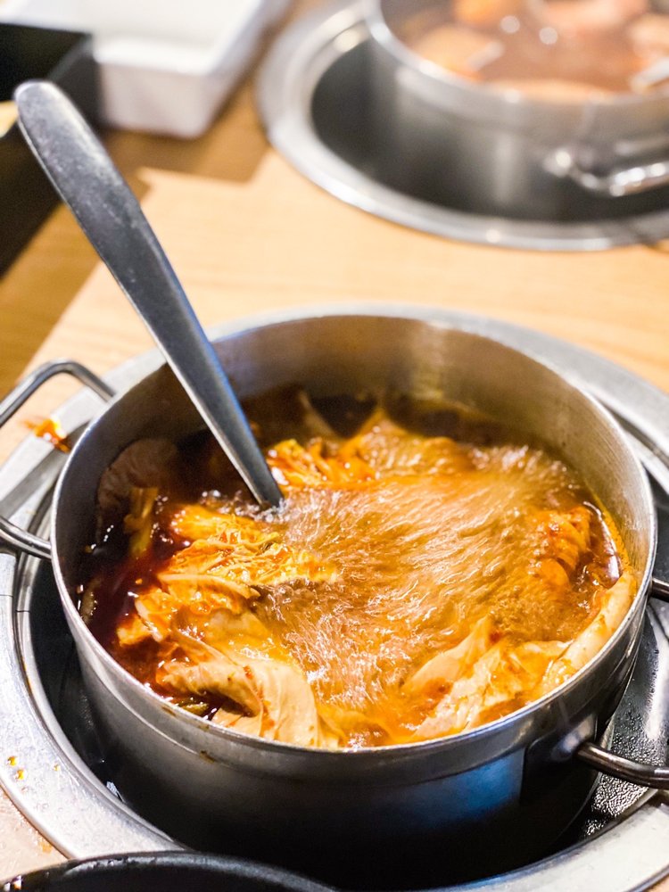 Mumu Hot Pot