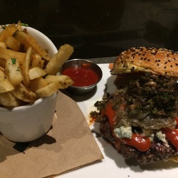 Eureka! - Blues burger - American Near Me - Berkeley, California Eureka! - Blues burger - American Near Me - Berkeley, California
