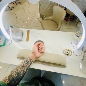 Bonjour Nail Spa - Half thru - Nail Salons Near Me - Virginia Beach, Virginia