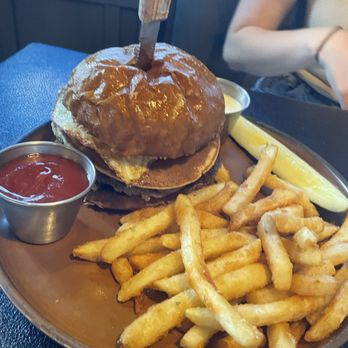 Morrison - Burger - Gastropubs Near Me - Los Angeles, California Morrison - Burger - Gastropubs Near Me - Los Angeles, California