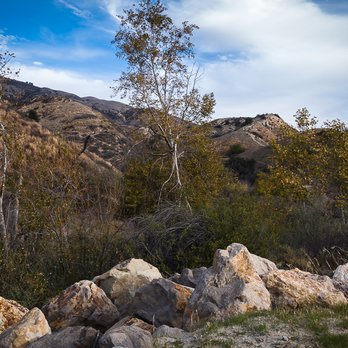 Aliso Canyon Park - vista - Hiking Near Me - Granada Hills, California