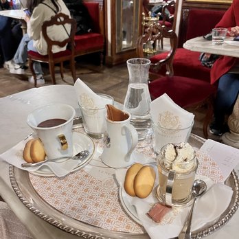 Caffè Florian - Frozen Florian / Hot Chocolate - Coffee & Tea Near Me - Venezia, VE Caffè Florian - Frozen Florian / Hot Chocolate - Coffee & Tea Near Me - Venezia, VE