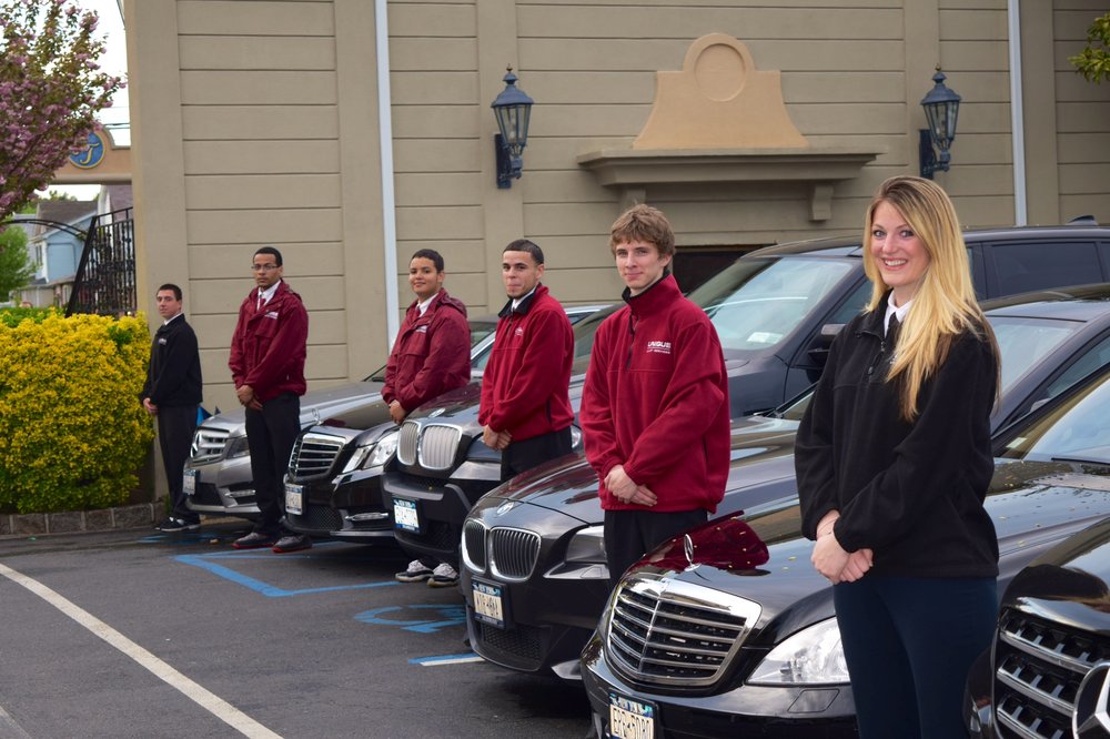 UNIQUE PARKING Updated June 2024 17 Photos 734 Franklin Ave