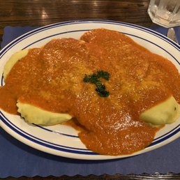 Ravioli and Vodka Sauce Ravioli and Vodka Sauce
