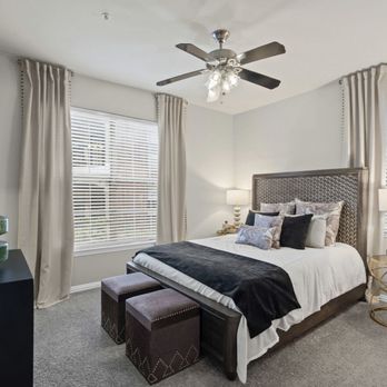 Grapevine TwentyFour 99 - Apartments Near Me - Grapevine, Texas